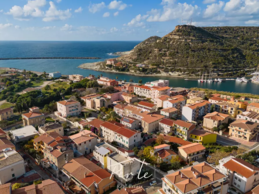 Immagine 47 di Attico in vendita  in Via Sebastiano Satta a Bosa