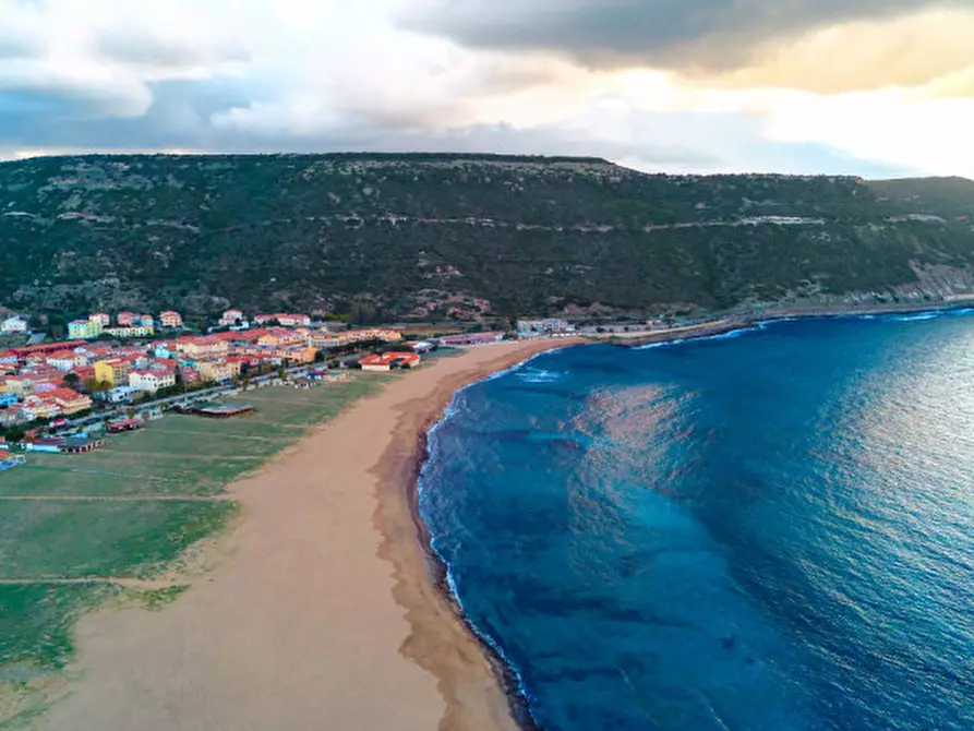 Immagine 56 di Attico in vendita  in Via Sebastiano Satta a Bosa