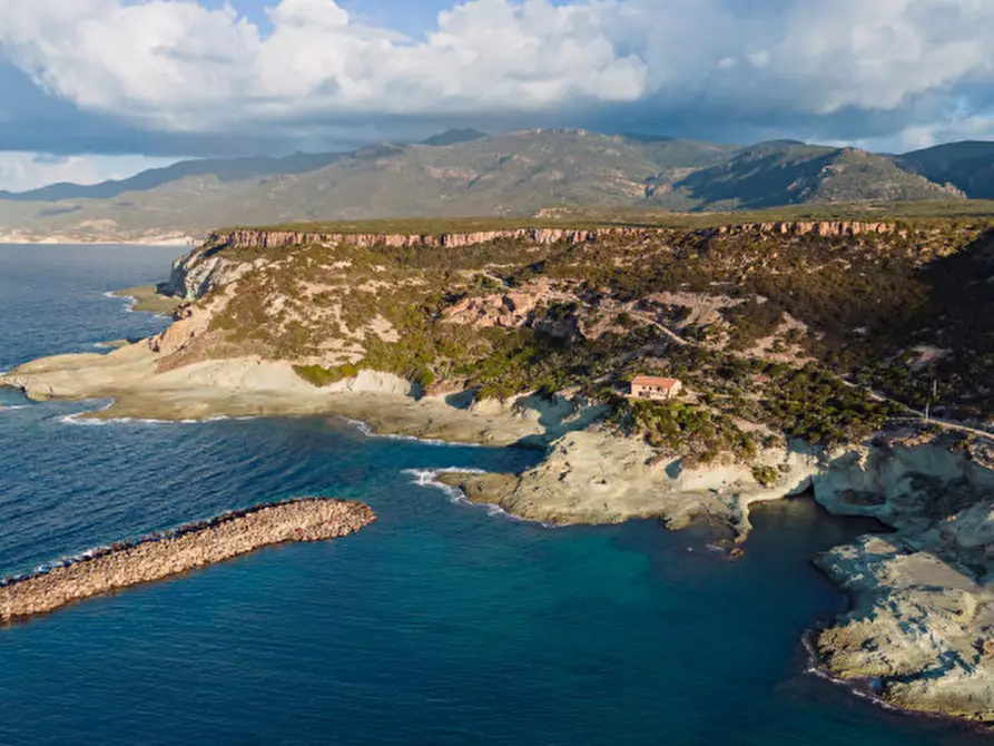 Immagine 60 di Attico in vendita  in Via Sebastiano Satta a Bosa