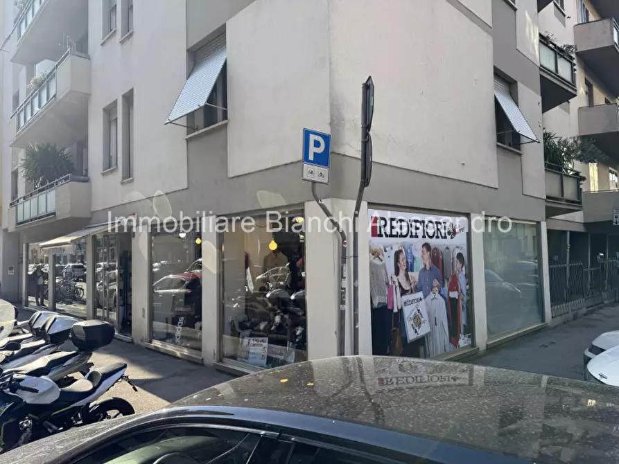 Immagine 3 di Negozio in vendita  in Via Giovanni Lanza a Firenze