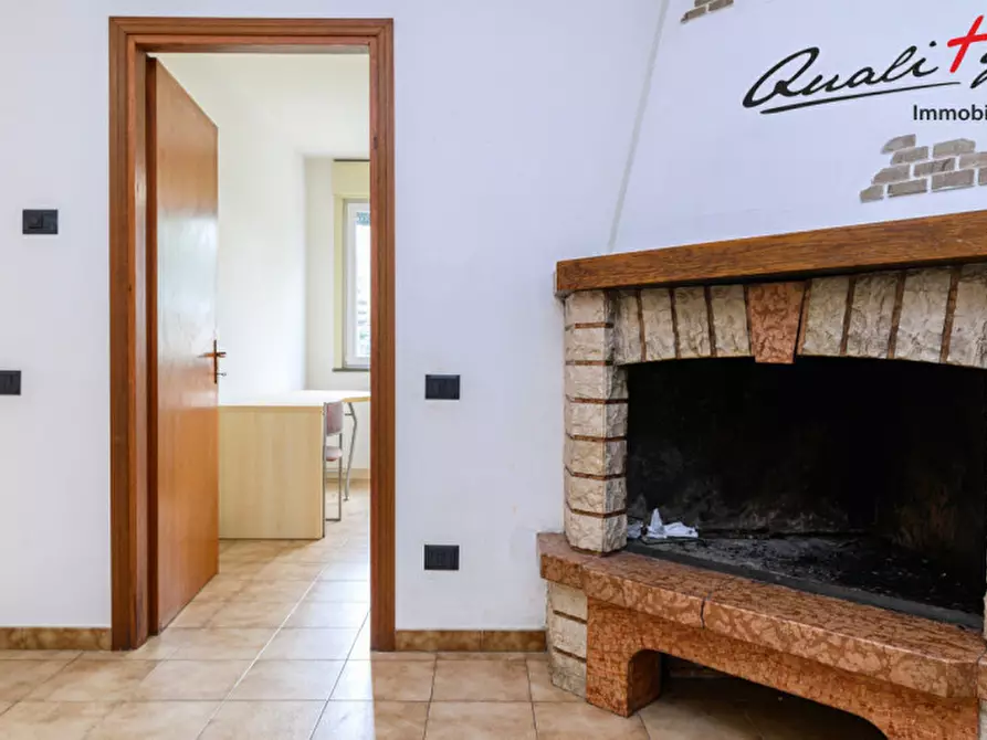 Immagine 5 di Appartamento in vendita  in viale Cesare Battisti a Attigliano