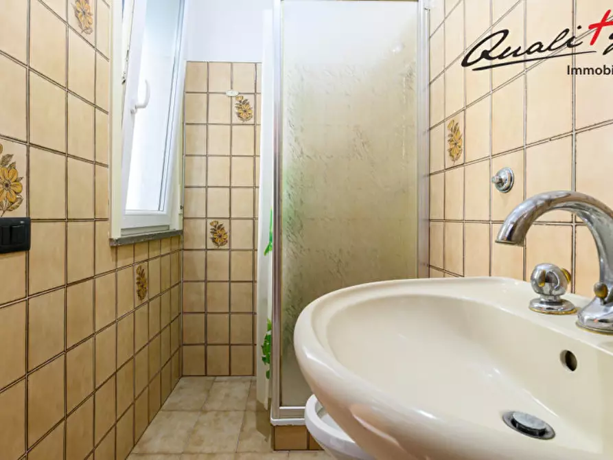 Immagine 15 di Appartamento in vendita  in viale Cesare Battisti a Attigliano