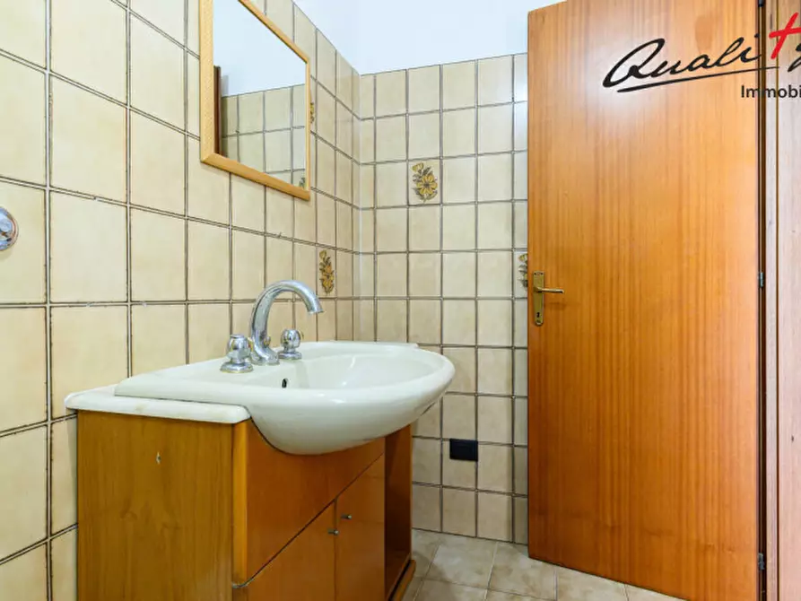 Immagine 16 di Appartamento in vendita  in viale Cesare Battisti a Attigliano