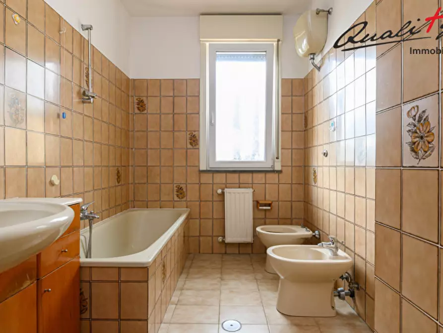 Immagine 29 di Appartamento in vendita  in viale Cesare Battisti a Attigliano