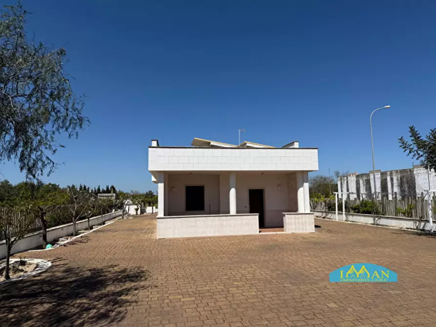 Immagine 1 di Villa in vendita  in Carlo di noi Inferiore a Francavilla Fontana