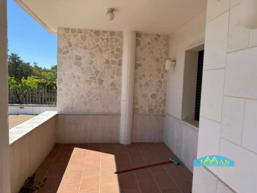 Immagine 6 di Villa in vendita  in Carlo di noi Inferiore a Francavilla Fontana