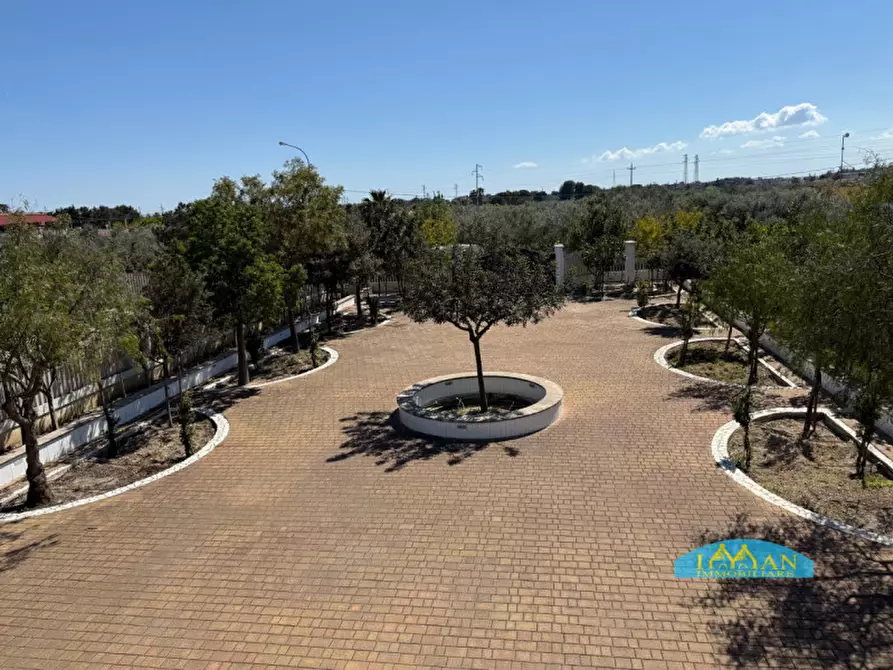 Immagine 20 di Villa in vendita  in Carlo di noi Inferiore a Francavilla Fontana