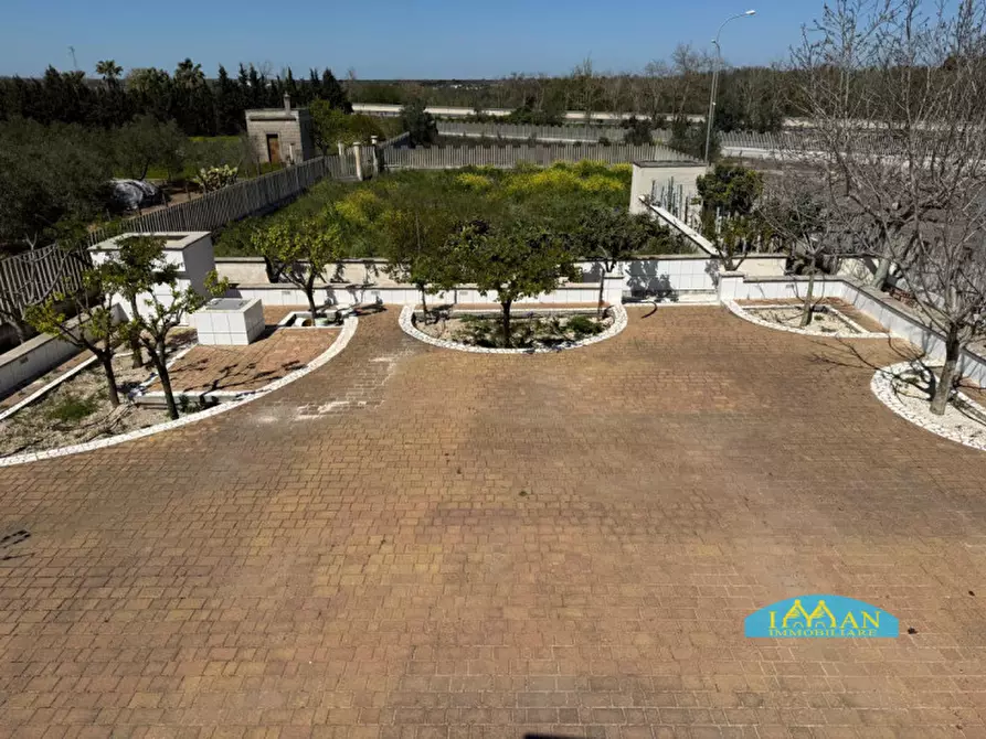 Immagine 24 di Villa in vendita  in Carlo di noi Inferiore a Francavilla Fontana