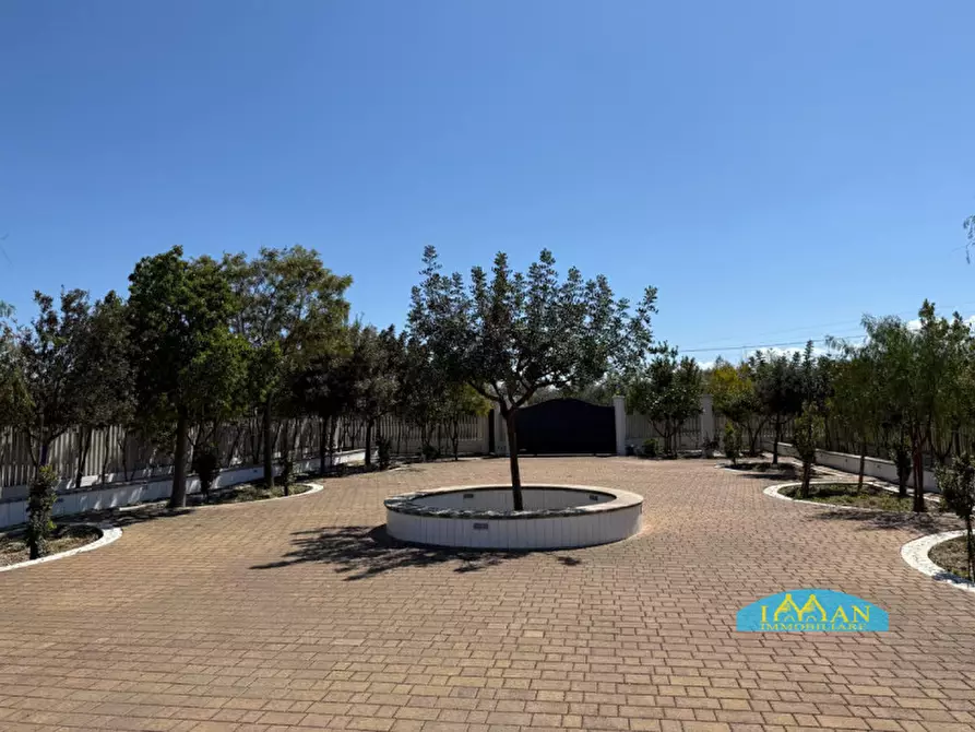 Immagine 25 di Villa in vendita  in Carlo di noi Inferiore a Francavilla Fontana