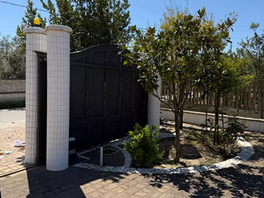 Immagine 33 di Villa in vendita  in Carlo di noi Inferiore a Francavilla Fontana