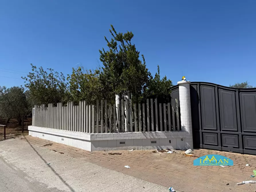 Immagine 39 di Villa in vendita  in Carlo di noi Inferiore a Francavilla Fontana