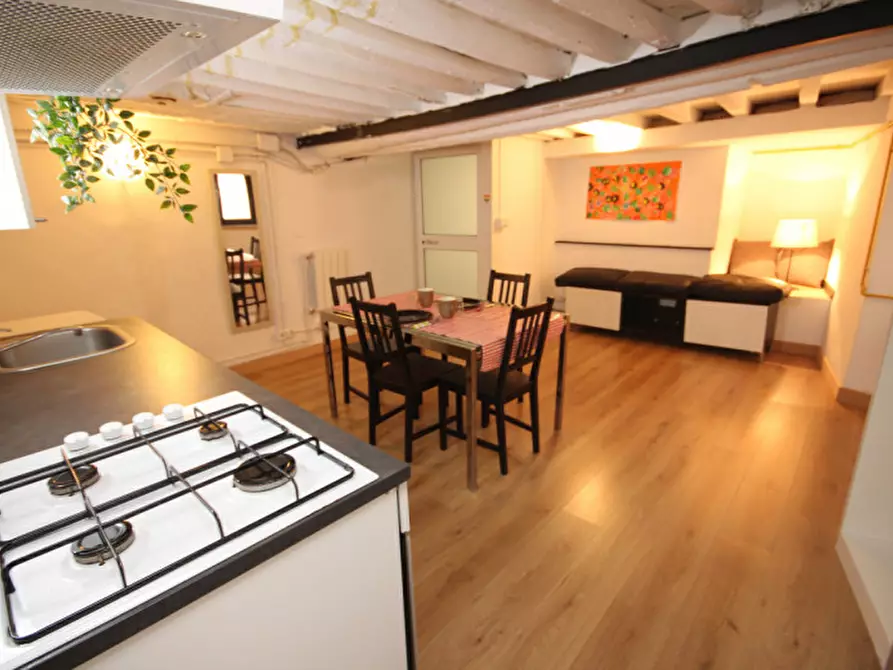 Immagine 2 di Appartamento in vendita  in salita di mascherona a Genova