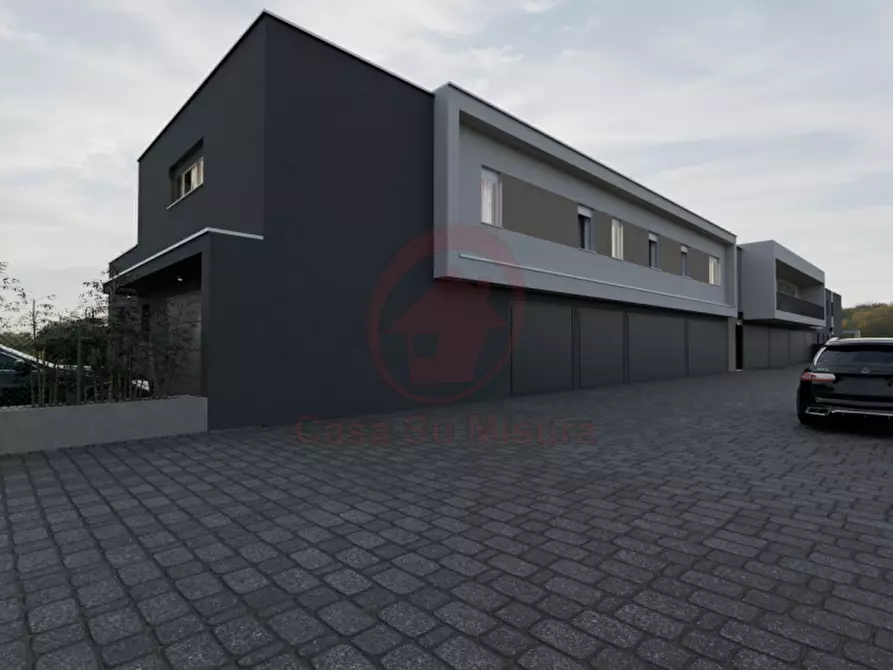 Immagine 1 di Appartamento in vendita  in Via Capeleo a Stra