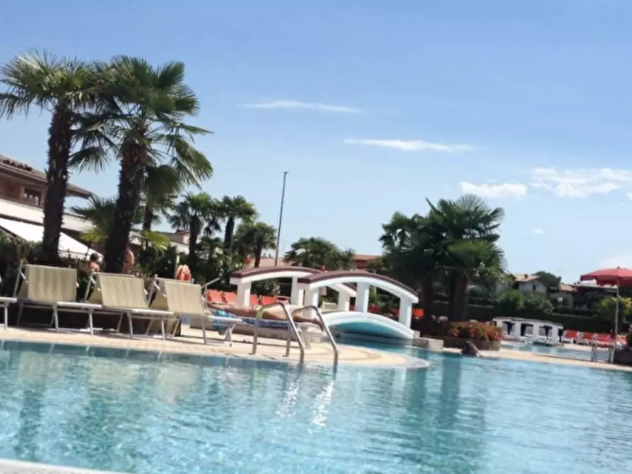 Immagine 2 di Appartamento in vendita  in Green Residence a Desenzano Del Garda