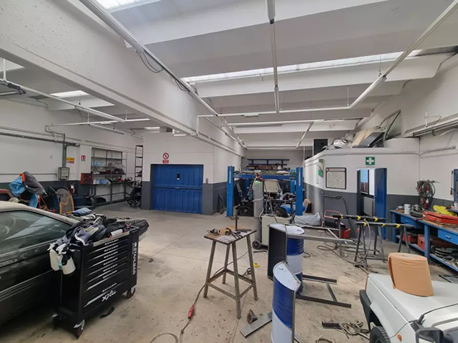 Immagine 5 di Capannone industriale in vendita  in VIA MORESE a Sesto Fiorentino