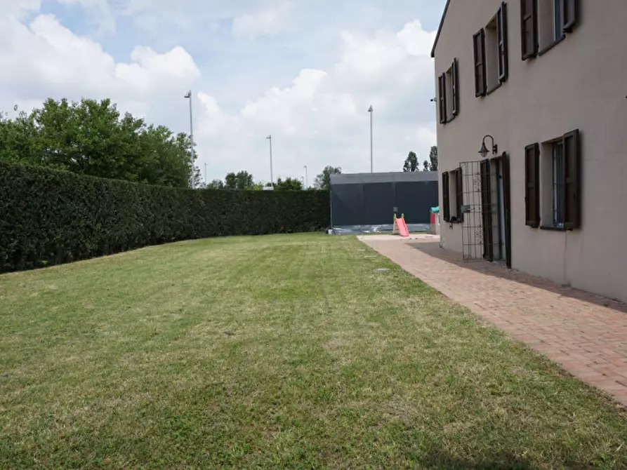 Immagine 6 di Casa trifamiliare in vendita  in Via Paradigna, 100 a Parma