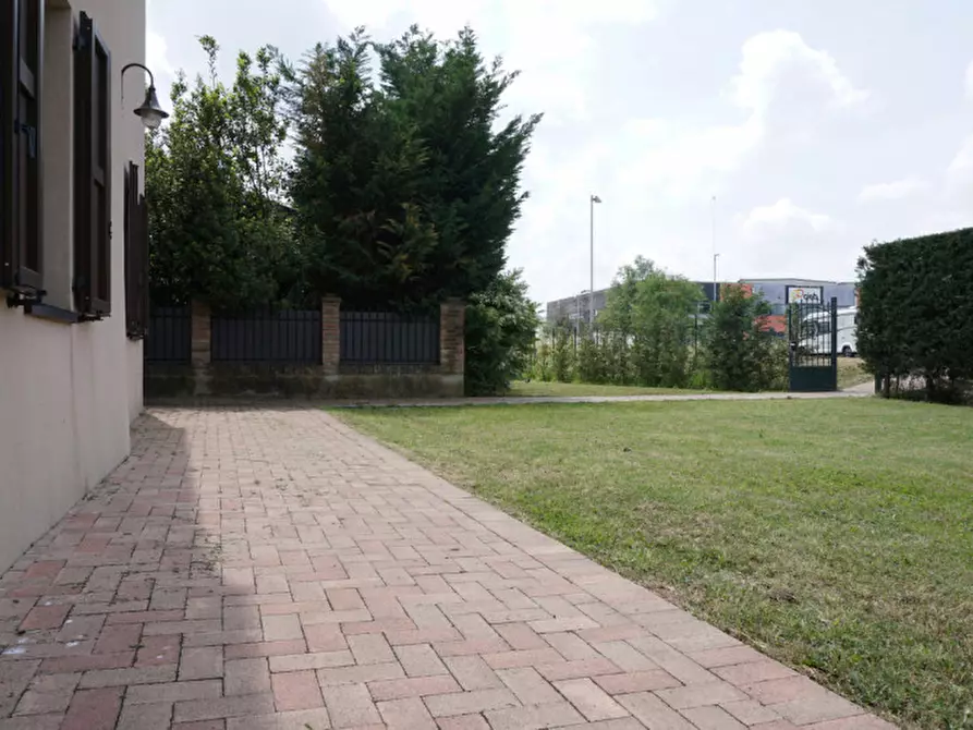 Immagine 64 di Casa trifamiliare in vendita  in Via Paradigna, 100 a Parma