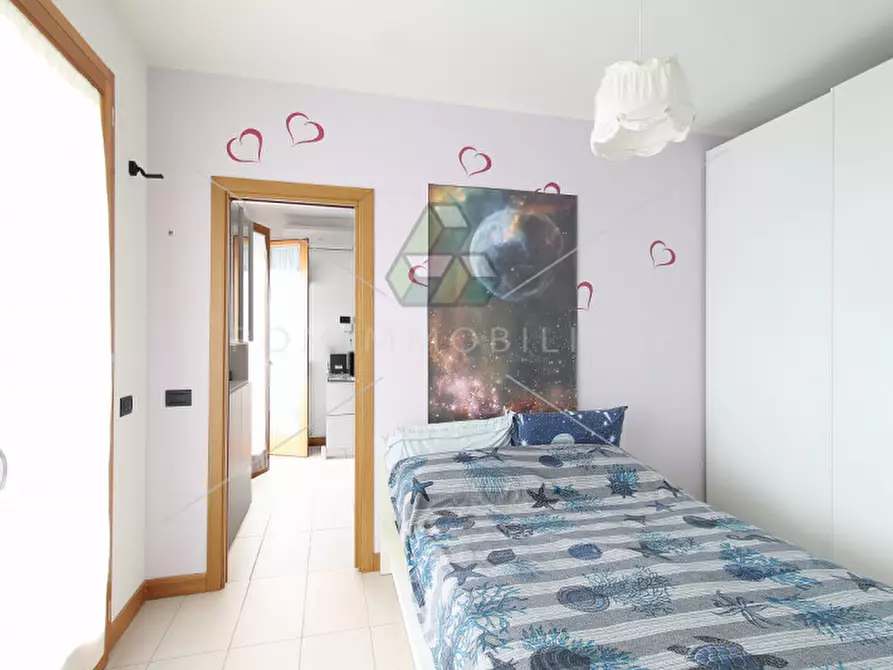 Immagine 8 di Appartamento in vendita  in Via Luigi De Marchi a Roma