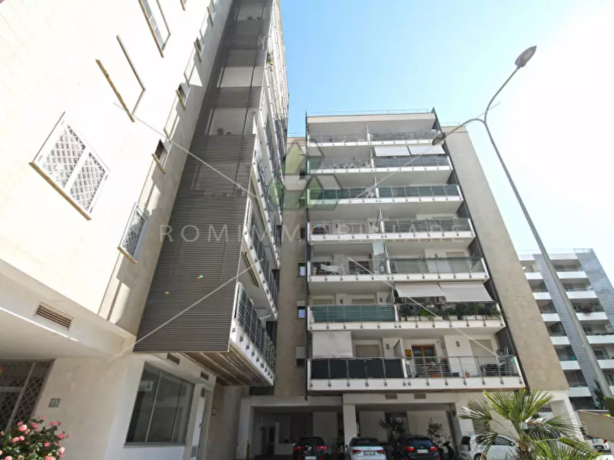 Immagine 16 di Appartamento in vendita  in Via Luigi De Marchi a Roma