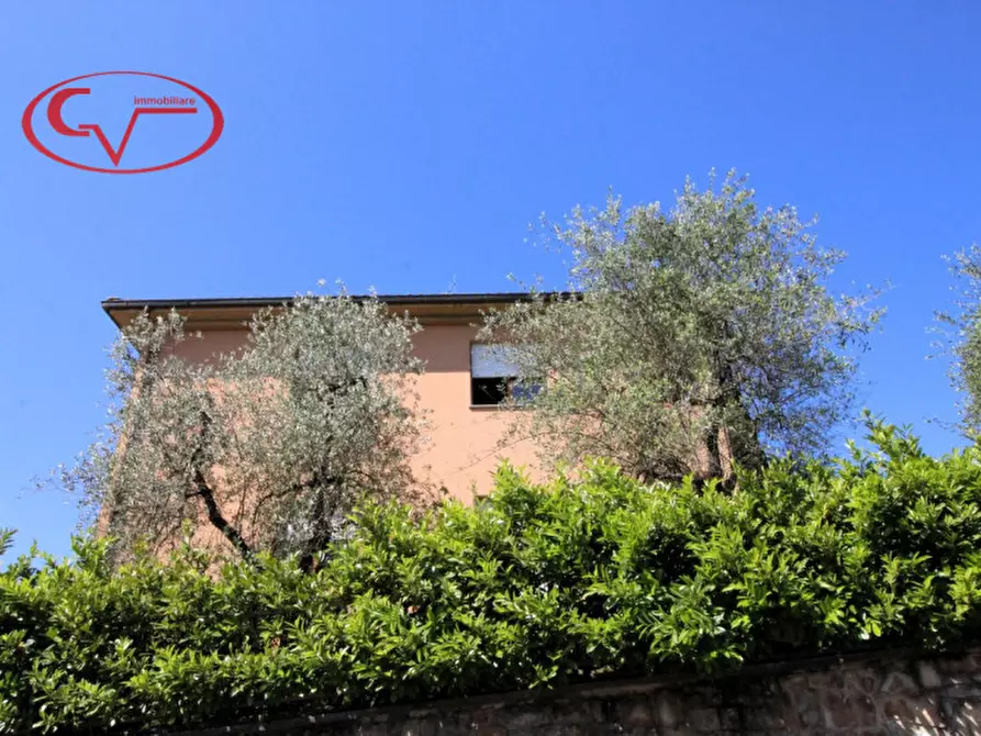 Immagine 1 di Casa bifamiliare in vendita  in Via di Borgazzano a Cavriglia