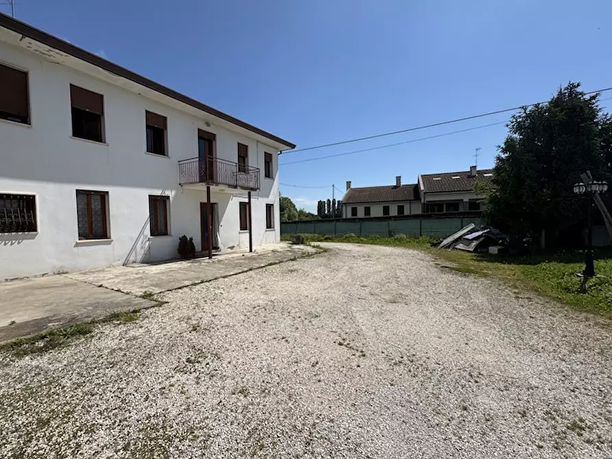 Immagine 3 di Casa bifamiliare in vendita  a Vigonovo