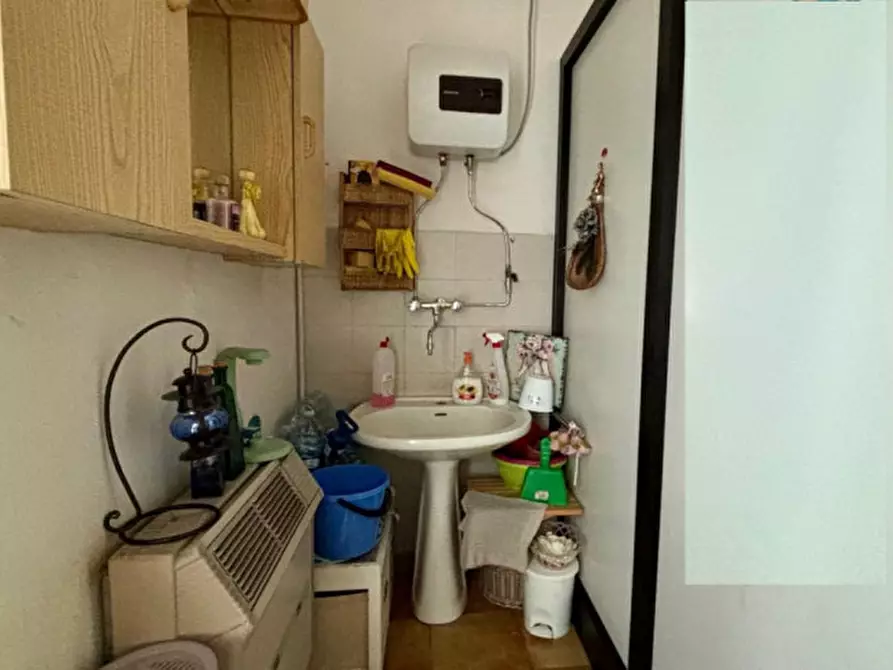 Immagine 6 di Ufficio in vendita  in Via Meloni di Quartirolo a Carpi