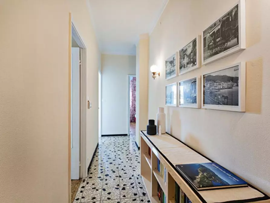 Immagine 15 di Appartamento in affitto  in Via Monsignor Agostino Giustiniani a Rapallo