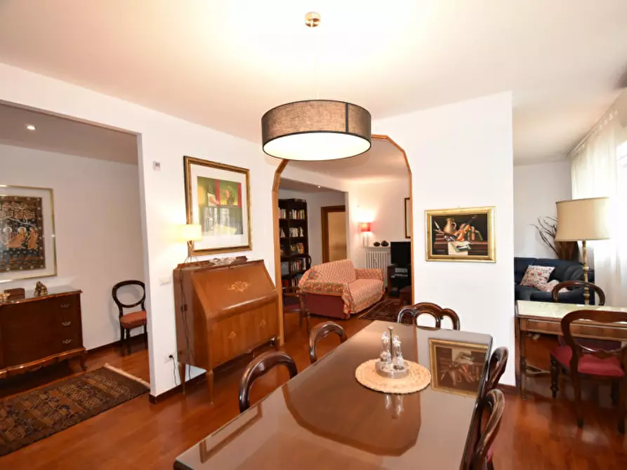 Immagine 14 di Appartamento in vendita  in Viale Glorioso a Roma