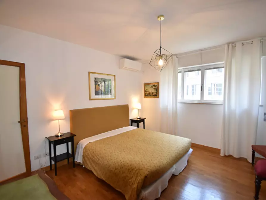 Immagine 21 di Appartamento in vendita  in Viale Glorioso a Roma