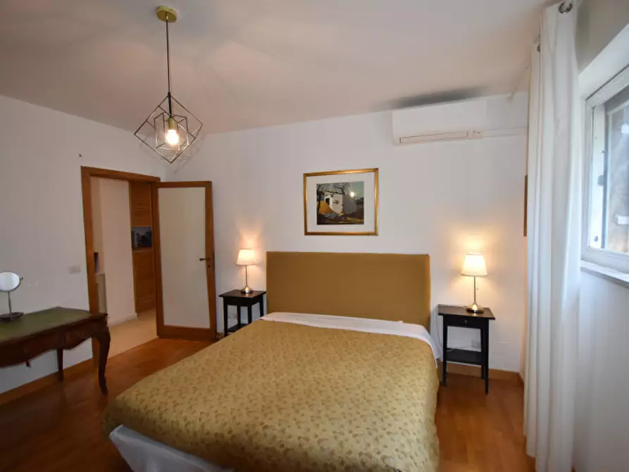 Immagine 23 di Appartamento in vendita  in Viale Glorioso a Roma