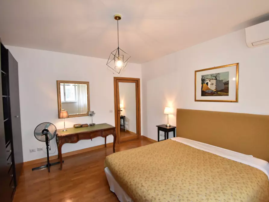 Immagine 26 di Appartamento in vendita  in Viale Glorioso a Roma