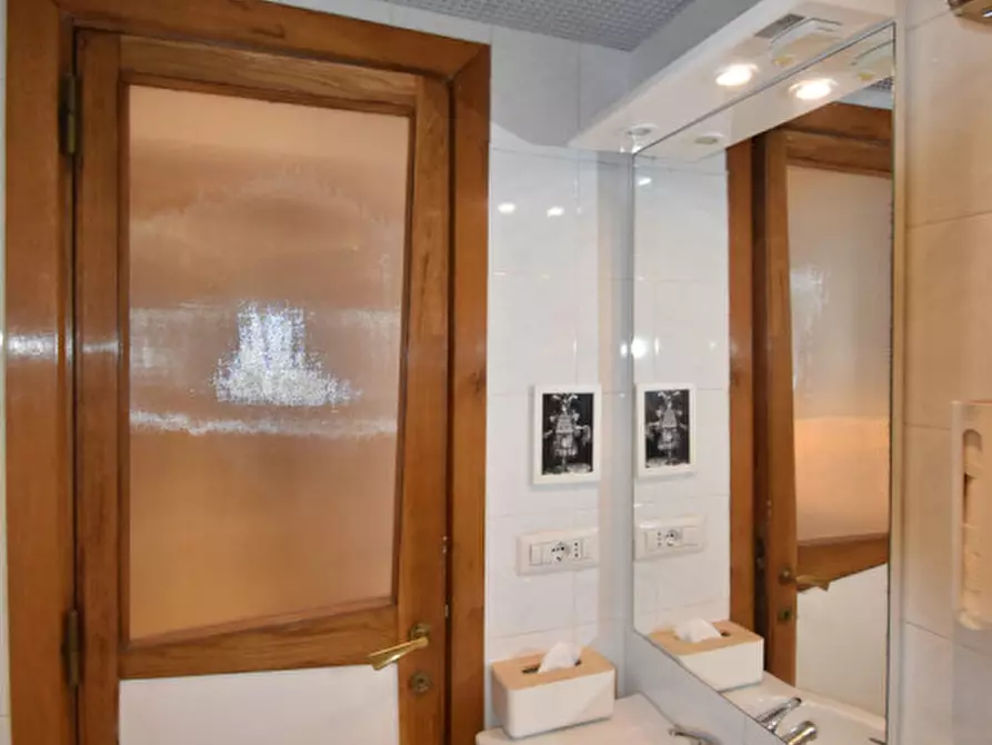 Immagine 36 di Appartamento in vendita  in Viale Glorioso a Roma