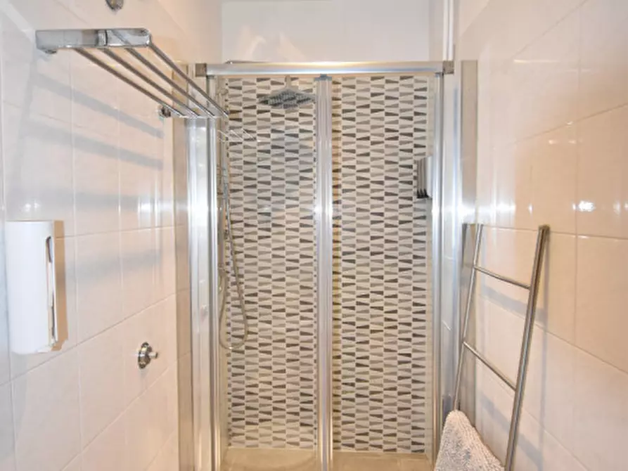 Immagine 38 di Appartamento in vendita  in Viale Glorioso a Roma