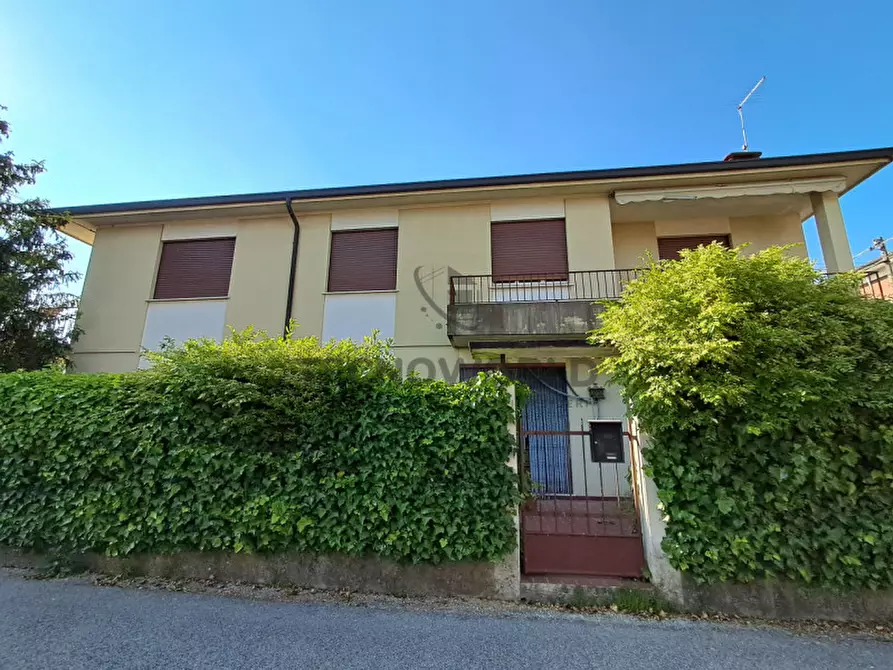 Immagine 19 di Appartamento in vendita  in Via Monte Cimone a Malo