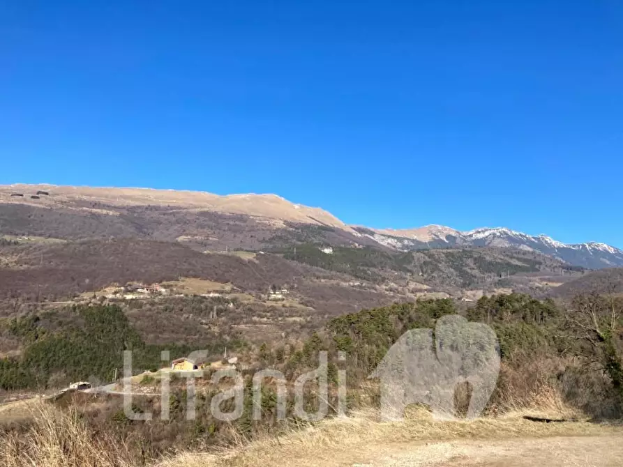 Immagine 7 di Terreno in vendita  a Caprino Veronese
