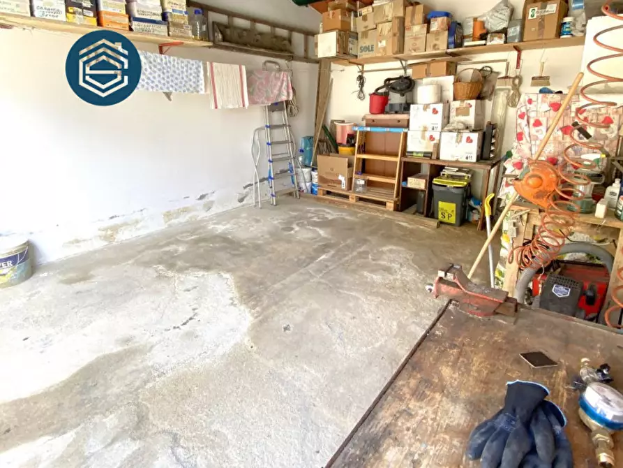 Immagine 8 di Appartamento in vendita  in via fornello 76 a Campi Bisenzio