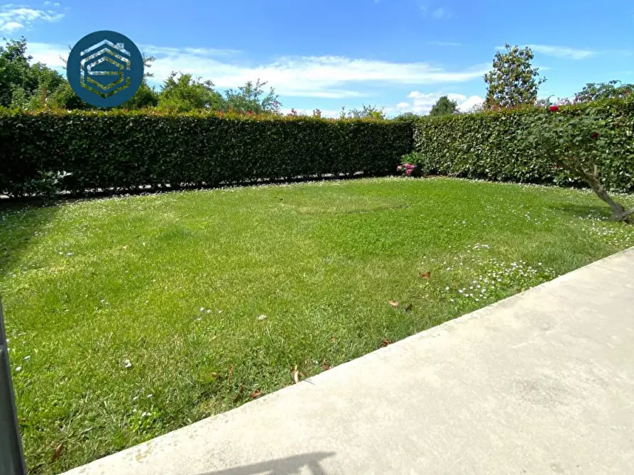 Immagine 15 di Appartamento in vendita  in via fornello 76 a Campi Bisenzio