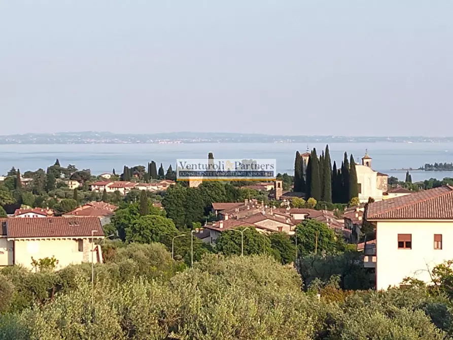 Immagine 2 di Villa in vendita  in Via Zublino a San Felice Del Benaco