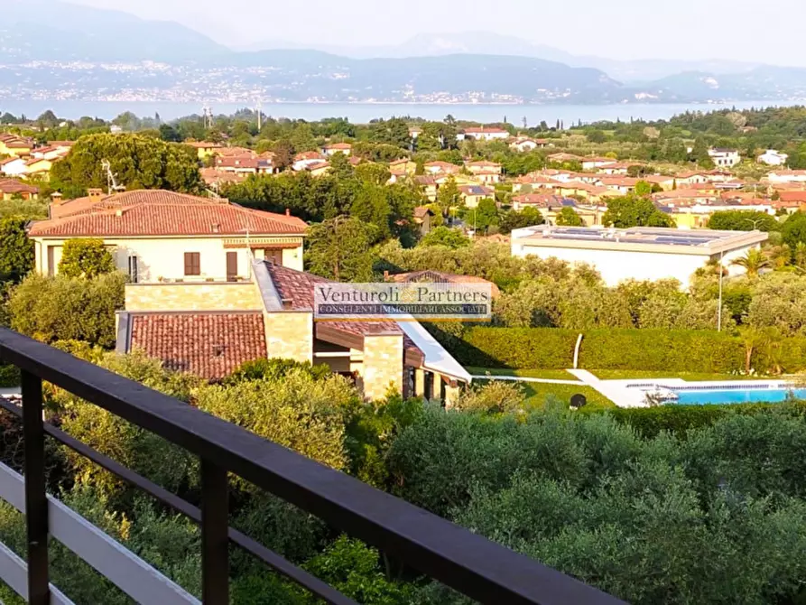 Immagine 12 di Villa in vendita  in Via Zublino a San Felice Del Benaco