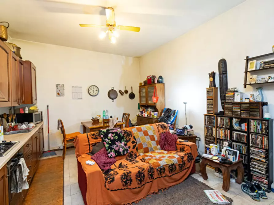 Immagine 1 di Appartamento in vendita  in Via Borgo delle Noci 2 a Civate