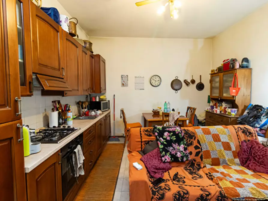 Immagine 2 di Appartamento in vendita  in Via Borgo delle Noci 2 a Civate