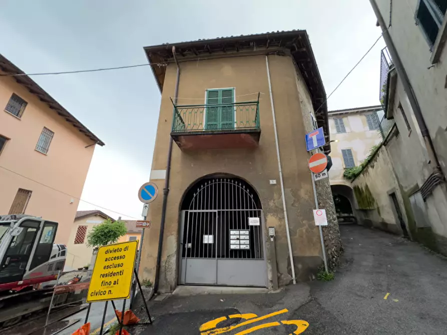 Immagine 19 di Appartamento in vendita  in Via Borgo delle Noci 2 a Civate