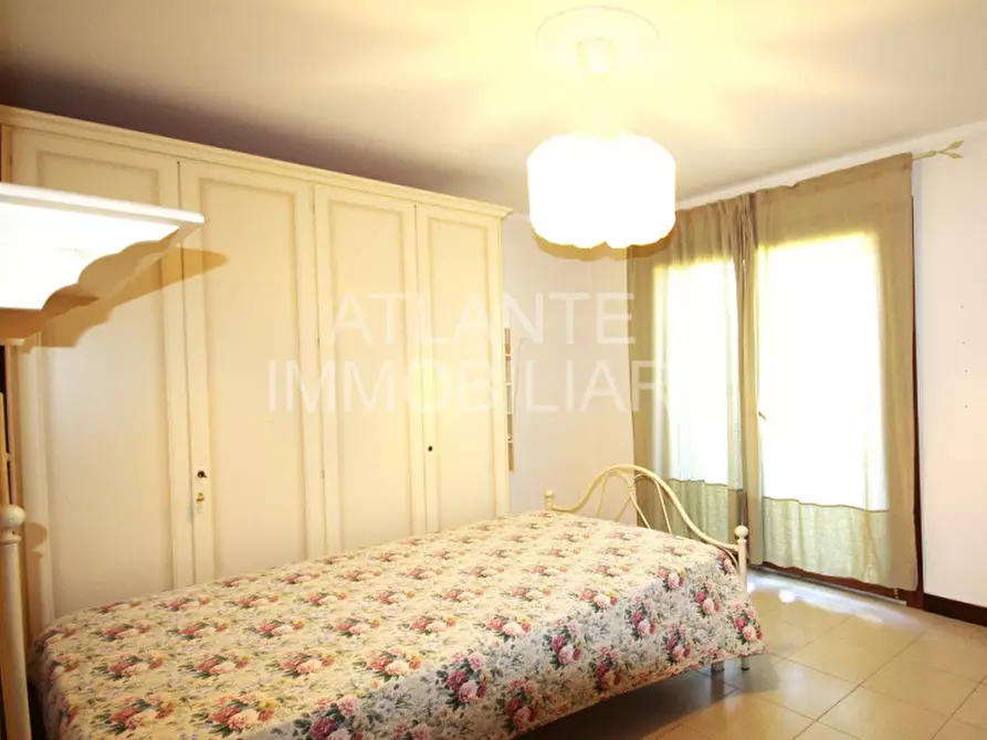 Immagine 16 di Appartamento in vendita  in Viale Paola a Riccione