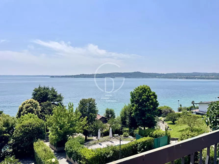 Immagine 3 di Casa bifamiliare in vendita  in Via Meucci a Padenghe Sul Garda