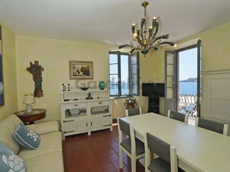 Immagine 11 di Appartamento in vendita  in Viale Guglielmo Marconi 4 a Gargnano