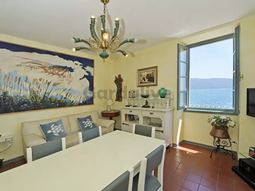 Immagine 19 di Appartamento in vendita  in Viale Guglielmo Marconi 4 a Gargnano