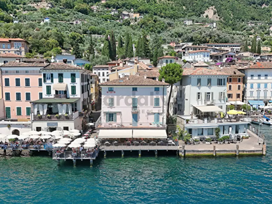 Immagine 20 di Appartamento in vendita  in Viale Guglielmo Marconi 4 a Gargnano