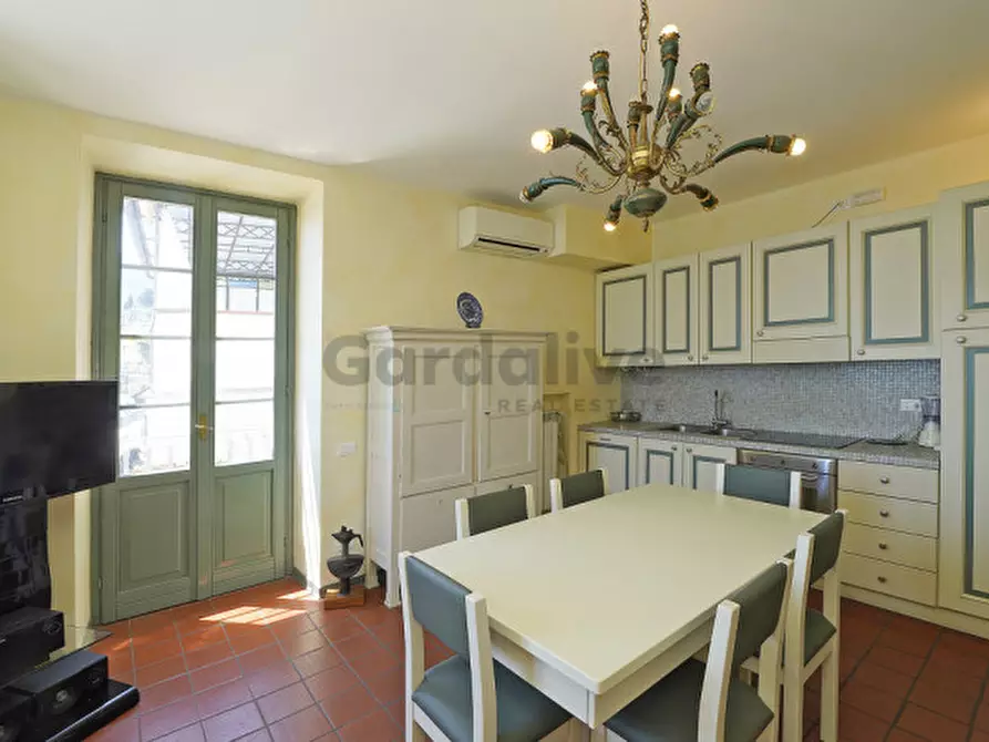 Immagine 29 di Appartamento in vendita  in Viale Guglielmo Marconi 4 a Gargnano