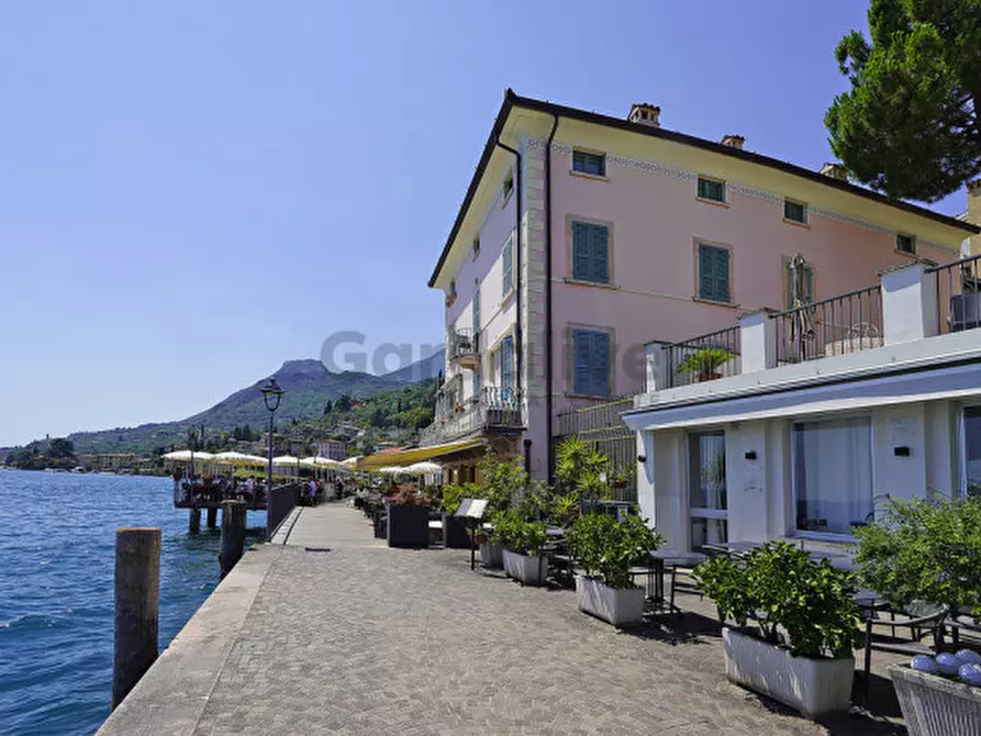 Immagine 49 di Appartamento in vendita  in Viale Guglielmo Marconi 4 a Gargnano