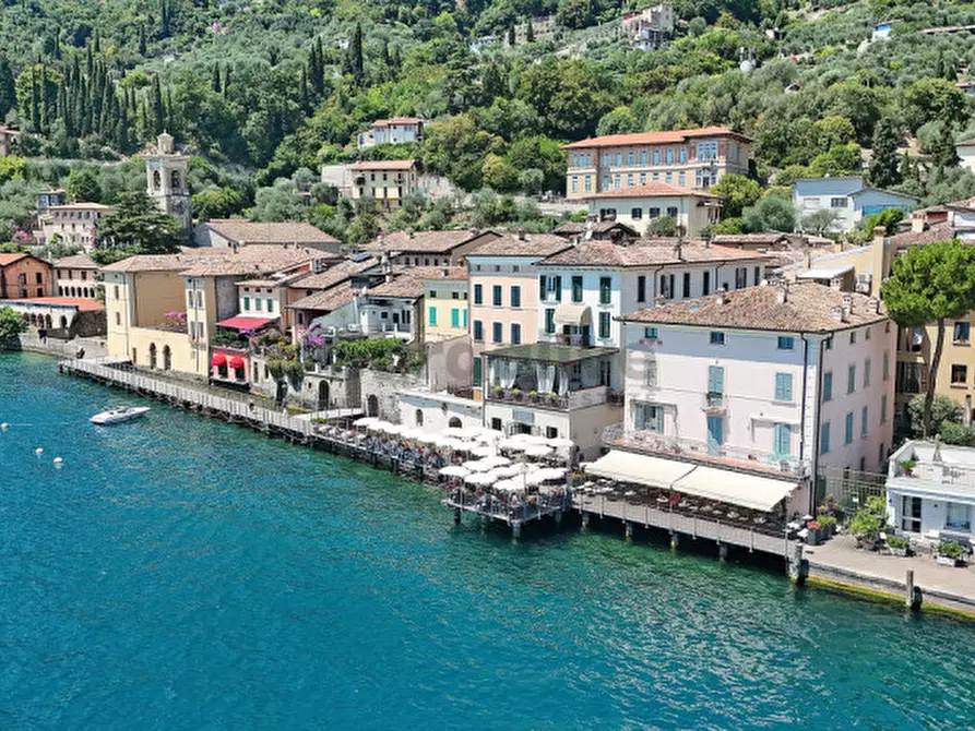 Immagine 55 di Appartamento in vendita  in Viale Guglielmo Marconi 4 a Gargnano